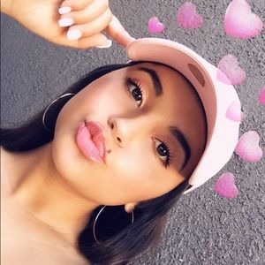 Meet your Posher, Catherine